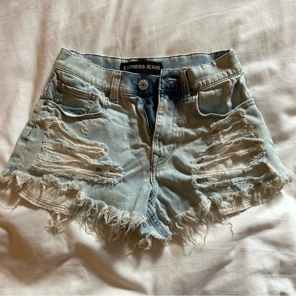 EXPRESS JEAN SHORTS